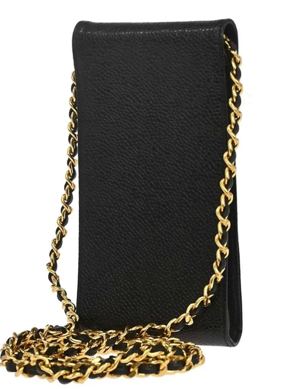 CHANEL outside 	a+